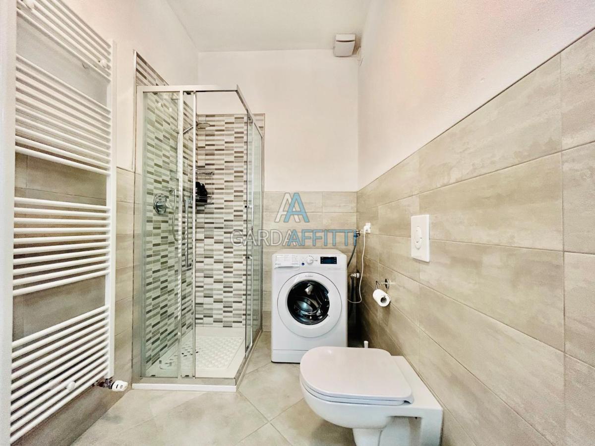 Ares Apartment - Vicino Al Lago Di Garda E Alla Stazione Treno Desenzano del Garda Exterior photo