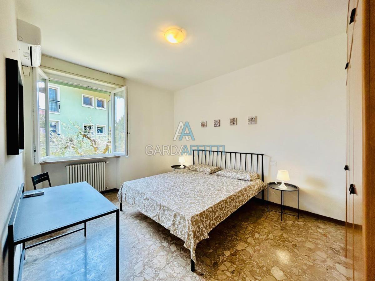Ares Apartment - Vicino Al Lago Di Garda E Alla Stazione Treno Desenzano del Garda Exterior photo